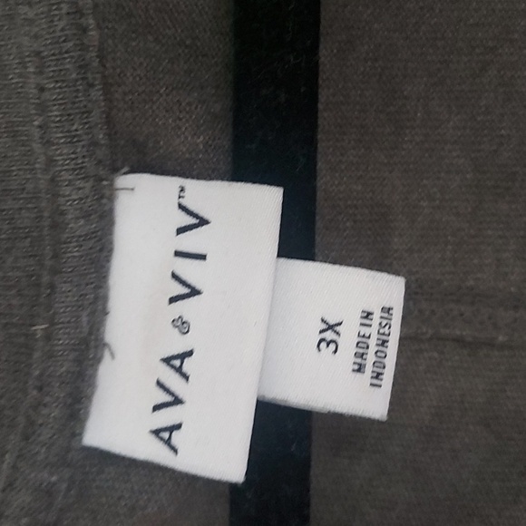 Ava & Viv 3xl long sleeve - Picture 2 of 2
